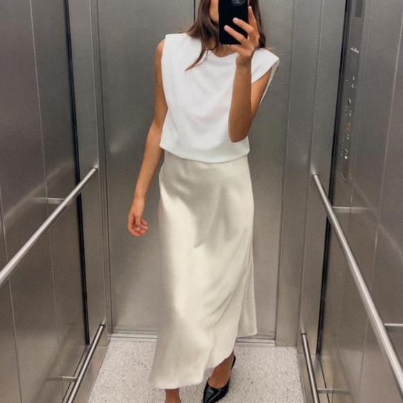 NWT Zara Contrasting Satin Effect Dress Small - Picture 2 of 7